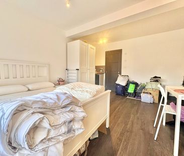 Wellington Avenue, Hounslow, TW3 3SX - Photo 4