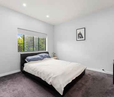 Lakeside Living! - Photo 2