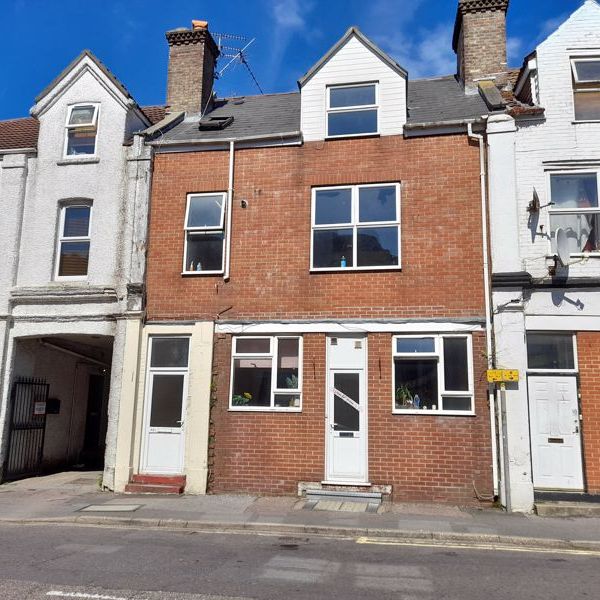 St Swithuns Road South, Bournemouth - Photo 1