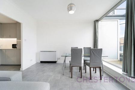 3 bedroom flat to rent - Photo 3