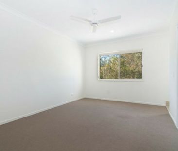 Modern Townhouse In Popular Pimpama! - Photo 4