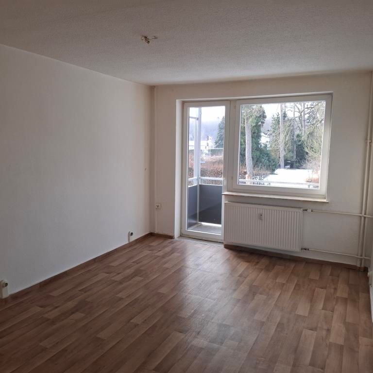 Schöne 3-Raum Wohnung mit Tageslichtbad - Foto 1