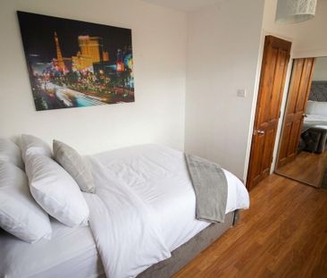2 bedroom property to rent - Photo 4