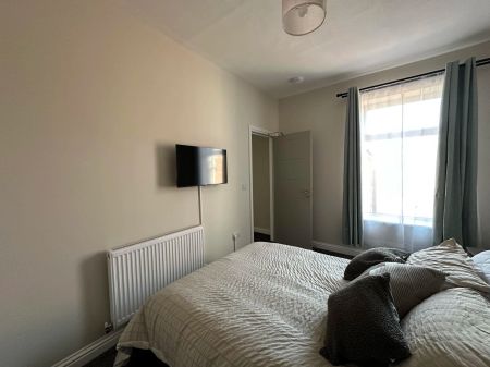 West Street, CREWE - Photo 5