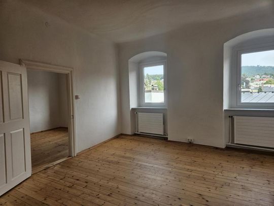 Gmunden - Altstadt: 76m² Mietwohnung in wunderschönen, denkmalgeschützten Räumlichkeiten! - Photo 1