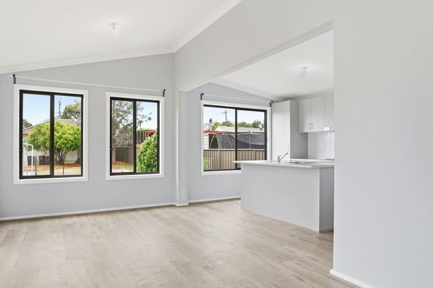 Newly built granny falt! - Photo 1