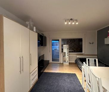 Möbelierte 1-Zimmer Wohnung / OF Waldstr. / 5min zur Innenstadt - Photo 1