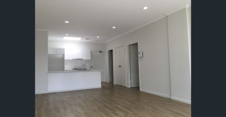 Modern 1 bedroom apartment in Bankstown for lease. - Photo 4