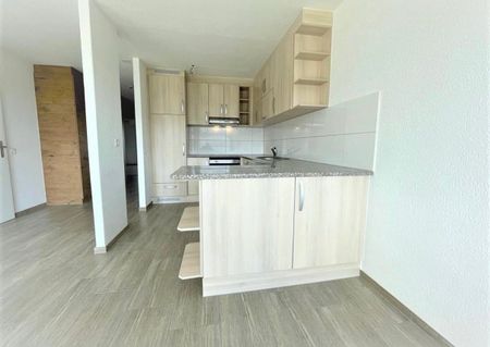 Helle 4.5-Zimmer-Wohnung mit Balkon in Bellach – sofort verfügbar! - Photo 3