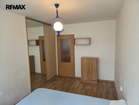 Pronájem bytu 3+1 80 m² - Fotografie 3