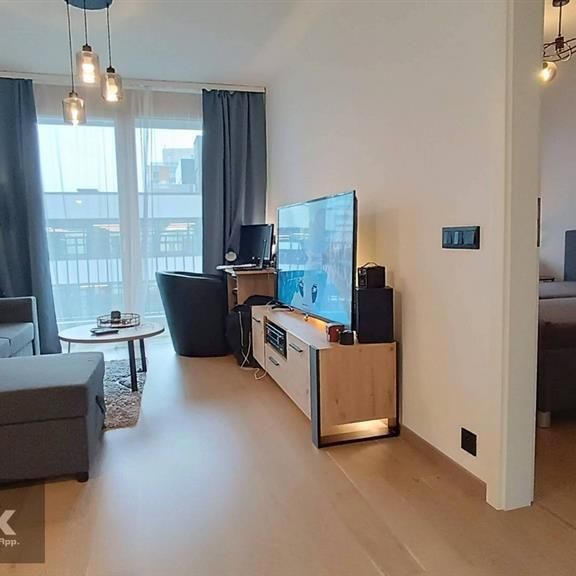 - NOVÝ ! MODERNE - NADŠTANDARTNE NOVO ZARIADENÝ - NIDO2 - 2-izbovy byt - PARKING - Blízko KAUFLAND - KUCHAJDA jazero - - Fotografia 1