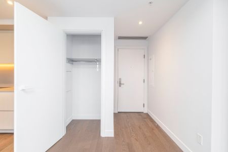 Rue du Square-Phillips, H3B 0H3, Montréal - Photo 4