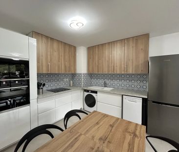 Location Appartement 2 pièces 41m² LA CIOTAT 13600 - Photo 6