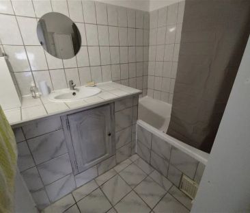 Location appartement 1 pièce - 36m² à Apt (84400) - Photo 3