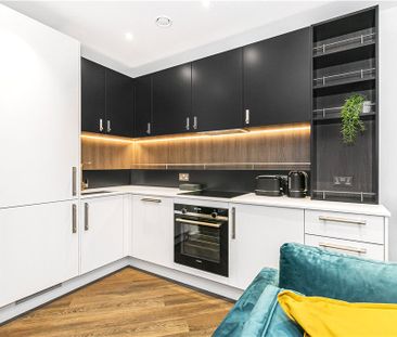 Eden Grove, Staines-upon-Thames, Surrey, TW18 4ZW - Photo 5