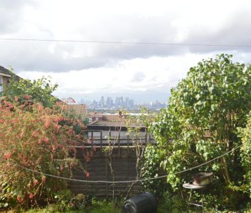 3 bedroom end of terrace house to rent - Photo 6