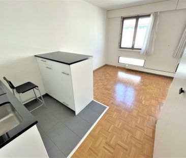 Petit studio rénové aux Paquis - Photo 1