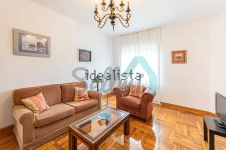 Alquiler de piso en Calle Leopoldo Calvo Sotelo - Photo 2