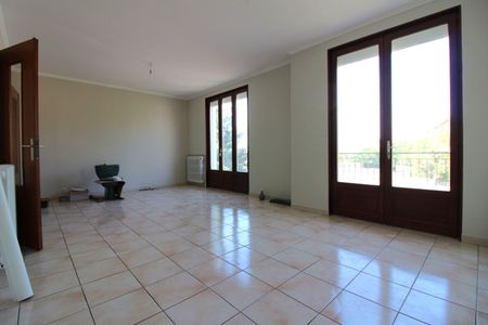 Location maison 5 pièces, 138.90m², Saint-Marcel - Photo 3