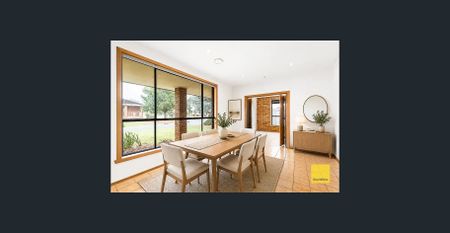 Spacious Family Living in a Convenient Hoppers Crossing Location - Photo 5