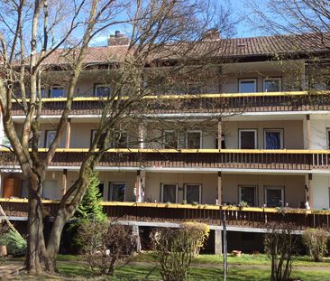 Erdgeschosswohnung mit Balkon in guter Lage - Foto 3