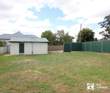 CHARMING HOME IN A CONVENIENT CENTRAL LOCATION - Photo 6