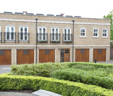 A fabulous two bedroom house with a garage in this well maintained ... - Photo 3
