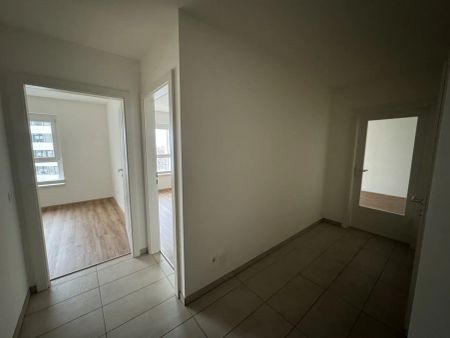 3 Zimmerwohnung mit großer Loggia - unbefristeter Mietvertrag - Photo 4