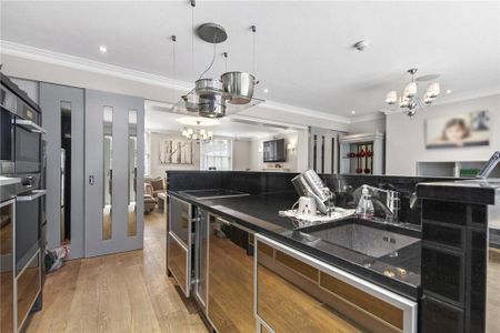 3 bedroom flat to rent - Photo 4