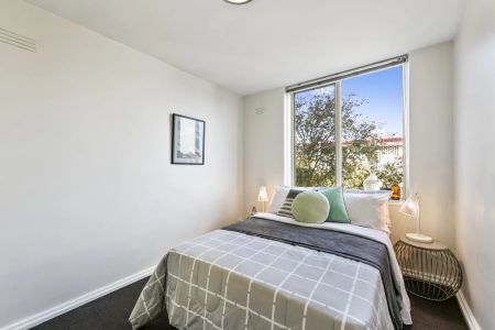 Comfortable, Convenient and Charming - Photo 3