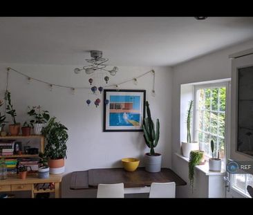 2 bedroom semi-detached house to rent - Photo 6