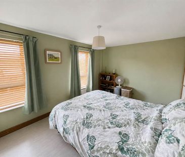 11 Gibson Street, Belfast, BT12 4LW - Photo 2