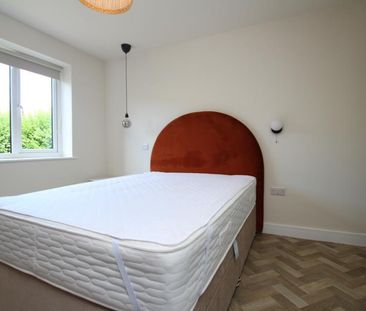 7 bedroom semi-detached house to rent - Photo 3