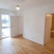 2-Zimmer-Wohntraum mit großzügiger Freifläche! - Photo 3