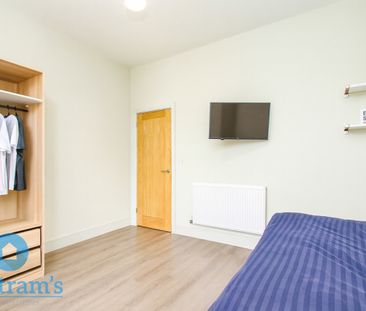 3 bed Apartment for Rent - Photo 3