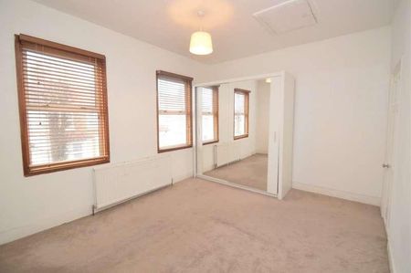 Flaxton Road, London, SE18 - Photo 3