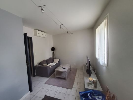 Location Appartement 3 pièces 43m² CUERS 83390 - Photo 1