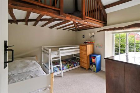 2 bedroom semi-detached house to rent - Photo 5