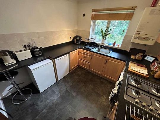 Haden Hill Road, Halesowen, West Midlands, B63 - Photo 1