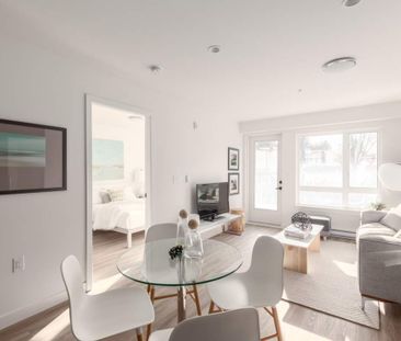 Conrad Apartments - Photo 2