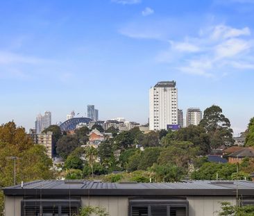 An exclusive complex of just four residences, this quality boutique... - Photo 3