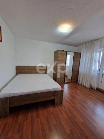 APARTAMENT 3 CAMERE DE INCHIRIAT – MICRO 3 - Fotografie 4