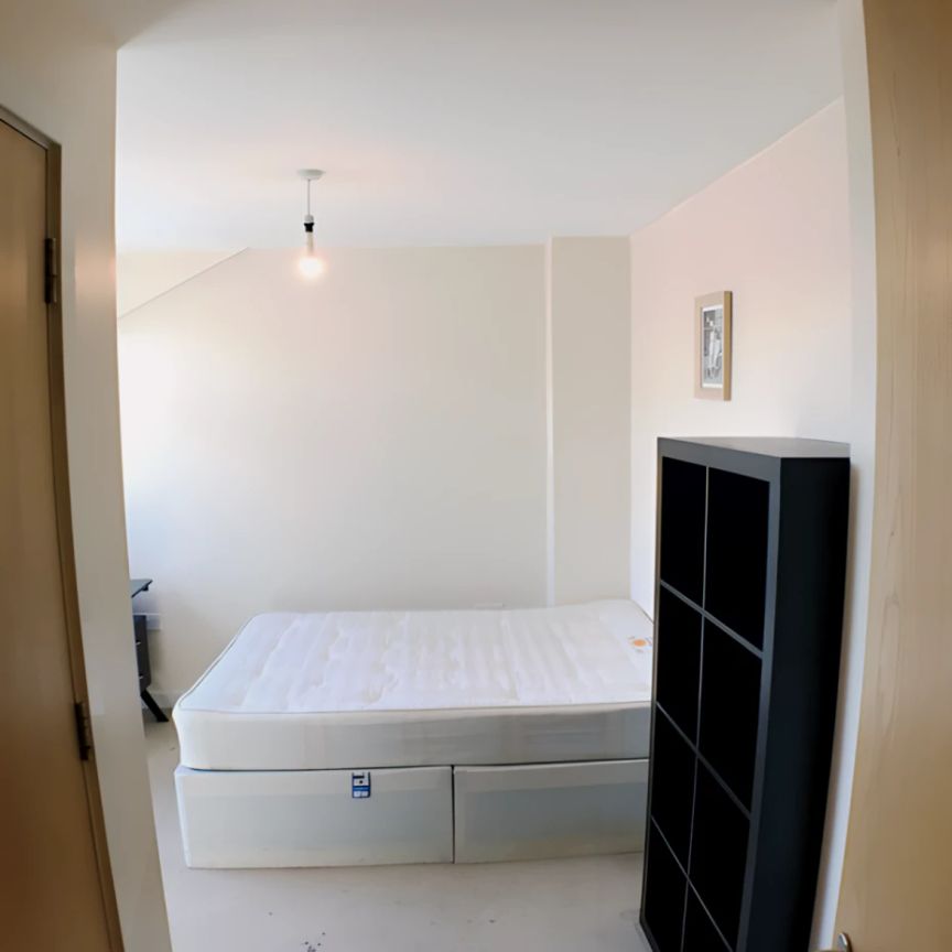 Entire Place·2B2B··4·137 Beauchamp House - Photo 1