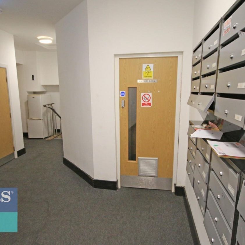 1 bedroom Flat To Let - Photo 1