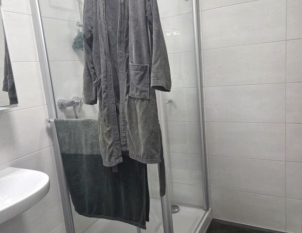Neuwertige 2 Zi- Etw- Wohnung mit Südbalkon - Foto 1