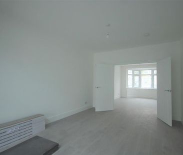 5 bedroom semi-detached house to rent - Photo 4