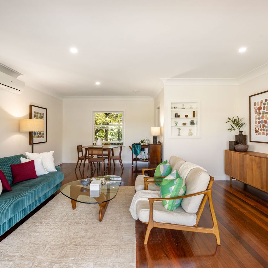 33 Trenton Street, Kenmore QLD 4069 - House For Rent | Domain - Photo 1