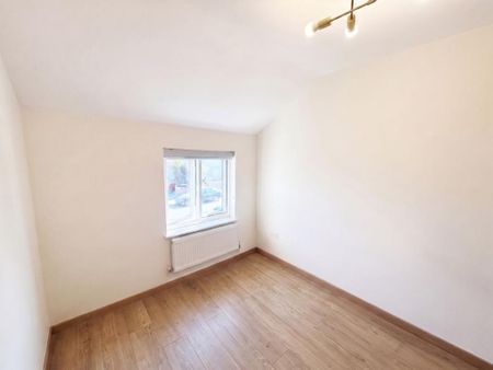 4 bedroom terraced house to rent - Photo 5