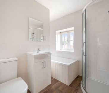 2 bedroom semi-detached house to rent - Photo 5