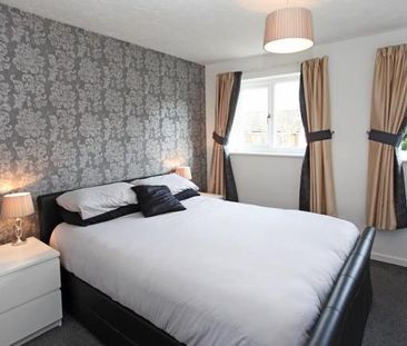 2 bedroom end of terrace house to rent - Photo 4